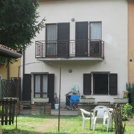 La Libellula Rossa Nocleg ze śniadaniem *