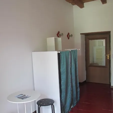 La Libellula Rossa Nocleg ze śniadaniem Monasterolo del Castello