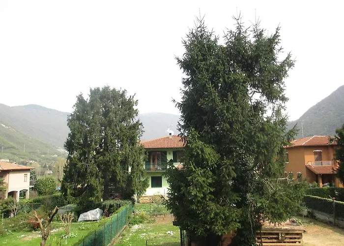 La Libellula Rossa Bed & Breakfast Monasterolo del Castello